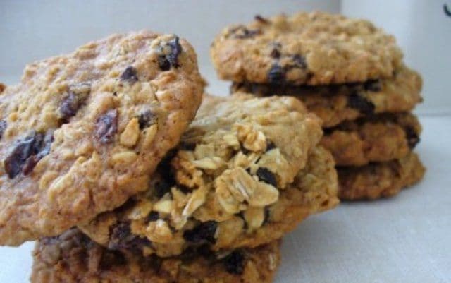 Biscuiți cu banane și musli
