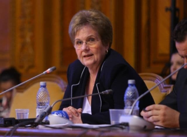 Mariana Câmpeanu vrea să taie alocaţiile copiilor bogaţi