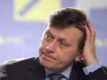 Crin Antonescu, blocat la Iași din cauza zăpezii
