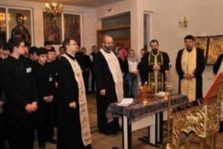 Seminarul Teologic Liceal „Sf. Ioan Iacob” din Dorohoi îşi serbează hramul de iarnă