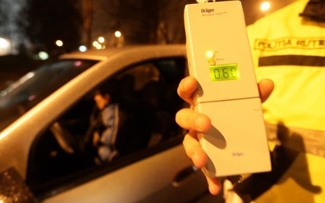 Noul Cod Penal, mai blând cu şoferii. Vedeţi cum puteţi scăpa dacă vă prinde poliţia băuţi la volan