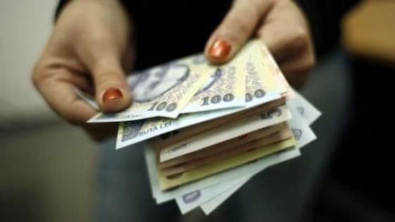 Adio, plăţi cash. De când nu mai poţi plăti cu banii jos