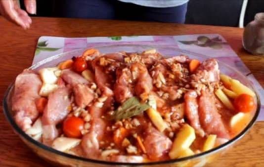 Cotlete de porc cu legume