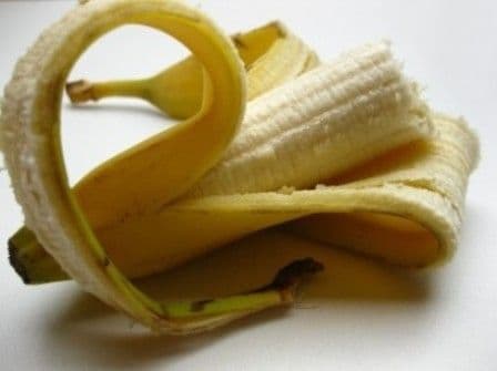 Lucruri surprinzătoare pe care le poţi face cu cojile de banană