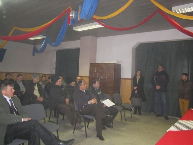 Ibănești: Întâlnire a cetăţenilor cu reprezentanţii APIA