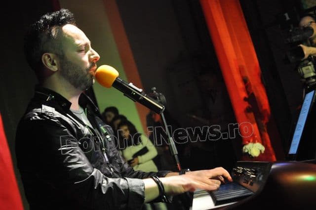 Vezi reacția lui Ovi, reprezentantul României la Eurovision 2014, după recitalul de la Dorohoi – VIDEO/FOTO
