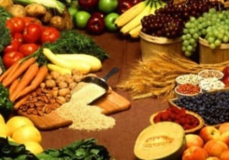 Cele mai bune părţi din fructe şi legume pe care eviţi să le mănânci