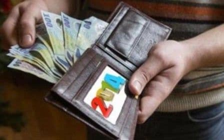 Ce scumpiri aduce 1 aprilie: acciza suplimentară la carburanţi intră în acţiune, gazele naturale şi ţigările se scumpesc din nou