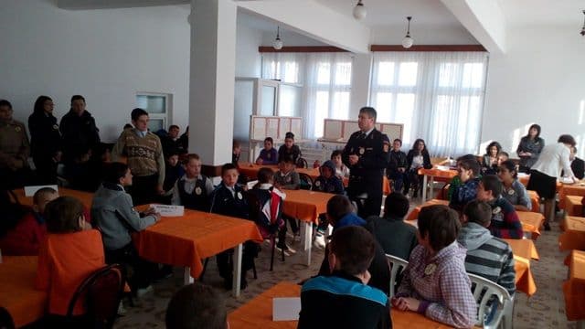 „Echipaj de pompieri” - în concurs. Vezi clasamentul pe zone!
