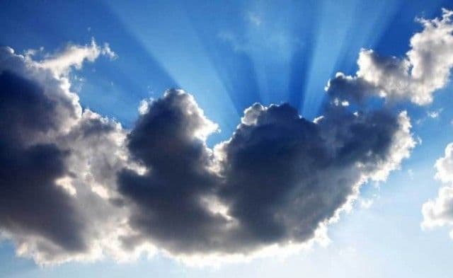 Temperaturi maxime între 14 și 24 de grade de Paște; ploi slabe în regiunile vestice, doar local