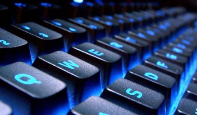 Elevi din Dorohoi calificați în lotul naţional al Olimpiadei de Tehnologia Informaţiei