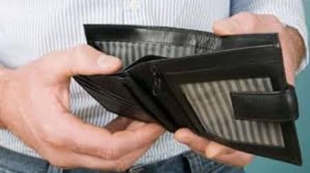 Ce se schimbă din ziua în care îţi declari falimentul personal
