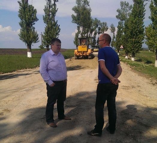 Vizită în teren a președintelui CJ la lucrările de modernizare de pe DJ Călărași – Libertatea - FOTO