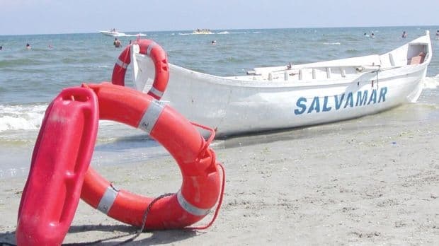 Sezon estival fără salvamari pe litoralul românesc din lipsa banilor