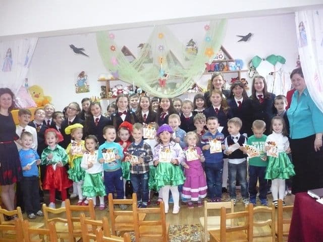 „SĂRBĂTOAREA PRIMĂVERII” la grupa „Piticii” a Grădiniţei „Ştefan cel Mare şi Sfânt” - FOTO