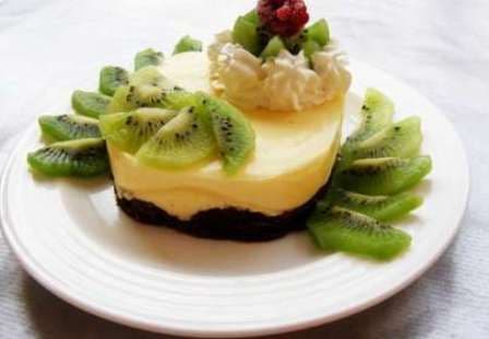 Mini-tort cu kiwi