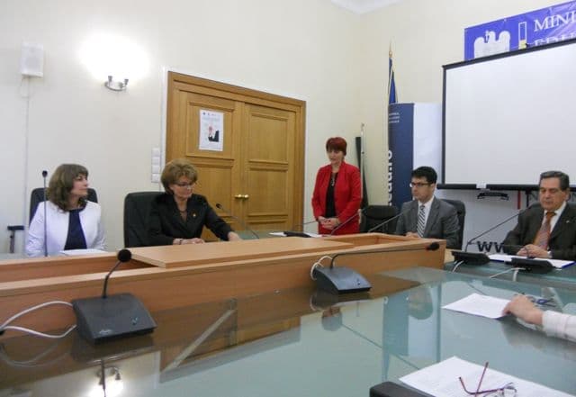 Inspectorul școlar general, Mihaela Huncă, prezentă la semnarea Convenţiei Cadru de Parteneriat