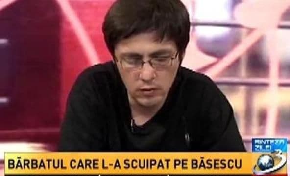 Bărbatul care l-a scuipat pe Băsescu: Îmi este frică. Am fost ameninţat că voi ajunge la Poarta Albă