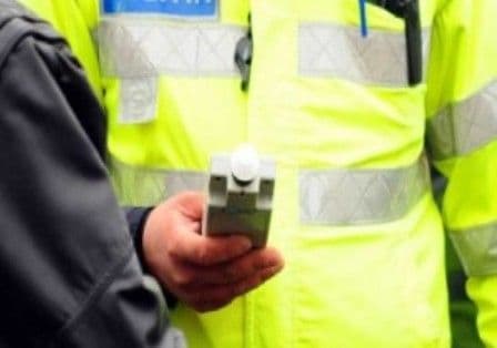 Bărbat prins beat la volan în localitatea Vîrfu Cîmpului