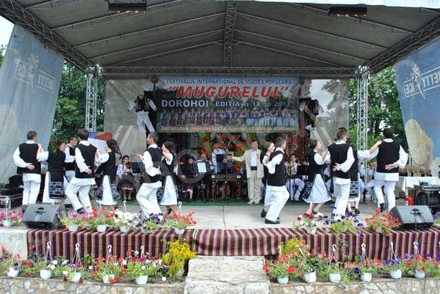 Festivalul Internațional „Mugurelul” Dorohoi ajuns la a X-a ediţie