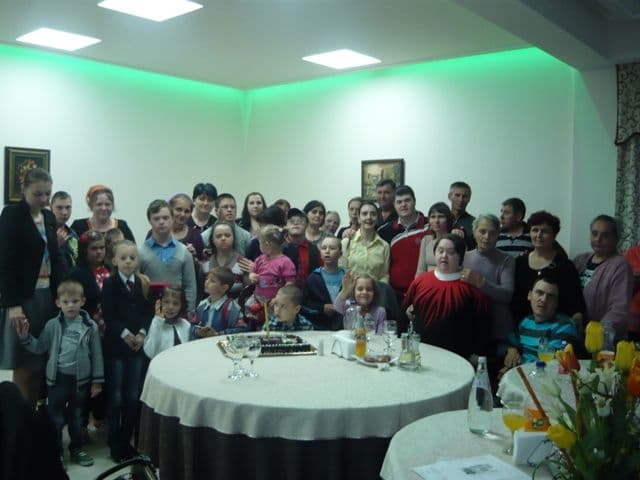 1 Iunie sărbătorit de copiii cu nevoi speciale, beneficiari ai Fundaţiei Star of Hope la „Vila Magica” din Dorohoi - FOTO