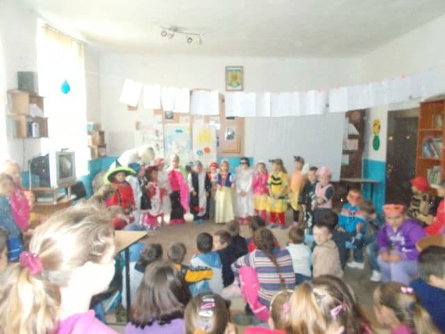 1 Iunie sărbătorit de copiii de la Școala Gimnazială nr.1 Corlăteni