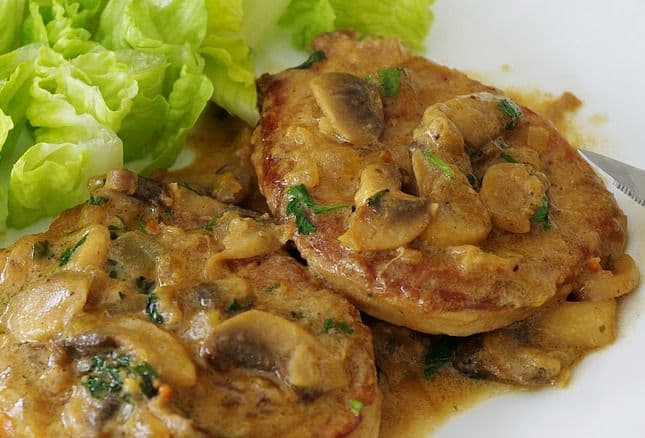 Friptură de porc cu ciuperci