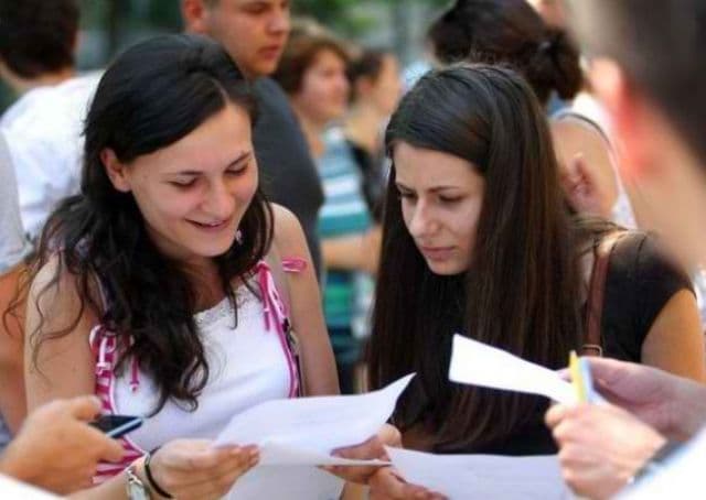 Rezultate la Evaluarea Naţională 2014 Botoşani. 66 de candidaţi au obţinut nota 10 la matematică