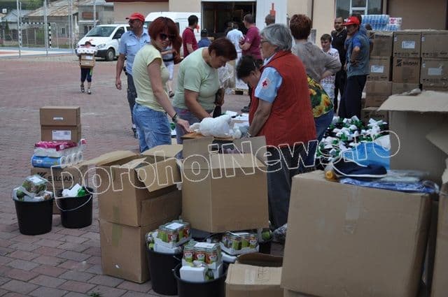 Ajutoare de la Crucea Roșie din Neuburg-Germania distribuite la Dorohoi - FOTO