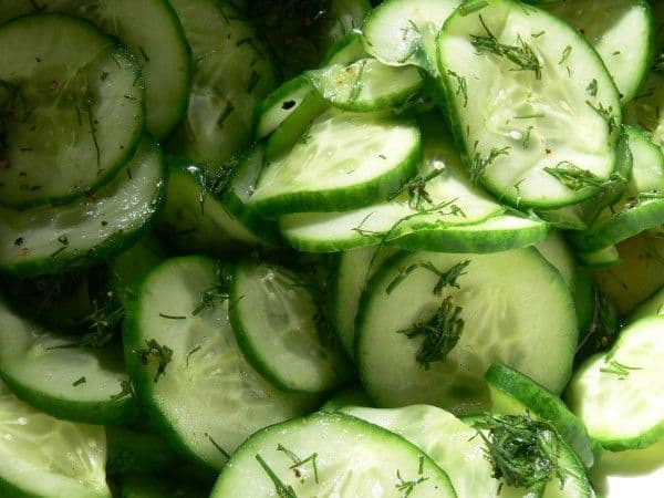 Castraveţii cu sare, o adevărată otravă pentru organism