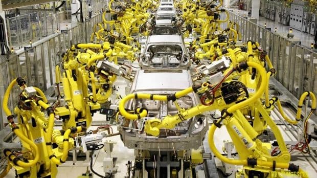 România este una dintre cele mai expuse ţări la înlocuirea forţei de muncă de către roboţi industriali