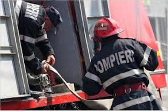 28 de misiuni ale pompierilor în ultimele 24 de ore