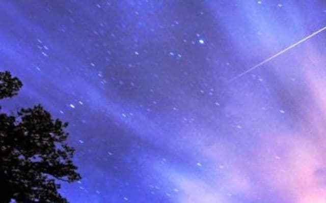 Zilele acestea, românii vor putea vedea cu ochiul liber Perseidele, spectaculosul roi de meteori