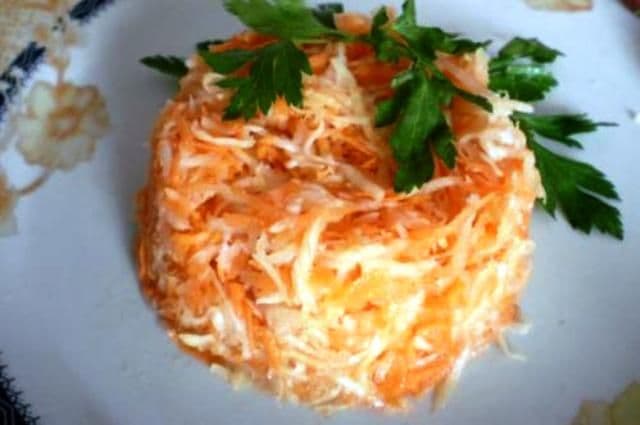 Salată cu țelină