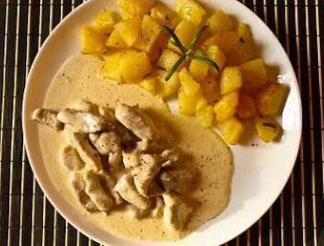 Pulpa de porc în sos alb