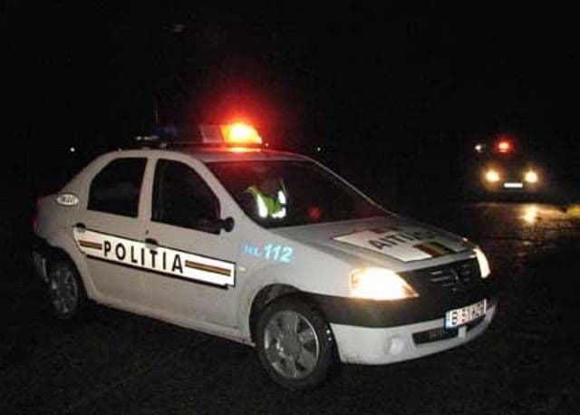 Cercetat pentru că a condus băut și a ignorat semnalele de oprire efectuate de un echipaj de poliţie