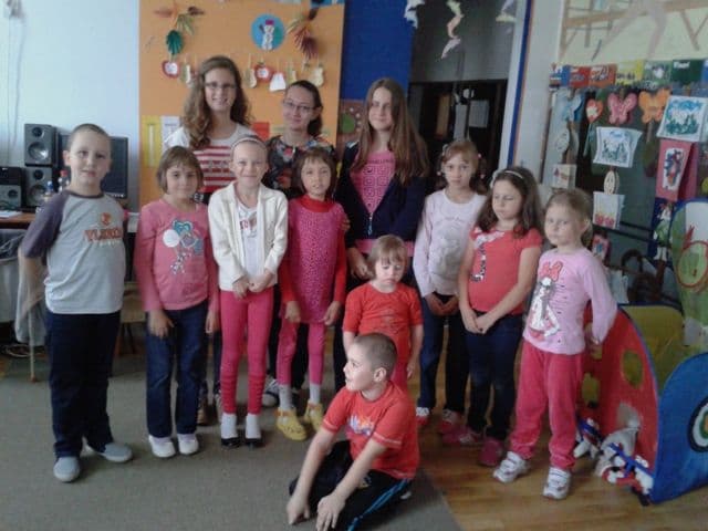 Activități de voluntariat desfășurate pe timpul vacanței la Centrul Steaua Speranţei Dorohoi - FOTO