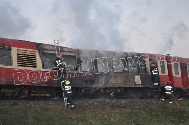 Trenul regional Dorohoi – Iași a luat foc în Broscăuți! - VIDEO/FOTO