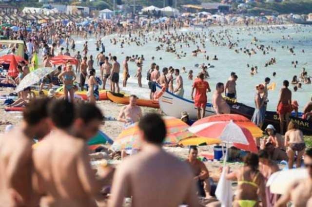 Toată lumea la mare: de luni, începe programul „Litoralul pentru toţi”. Reduceri şi facilităţi