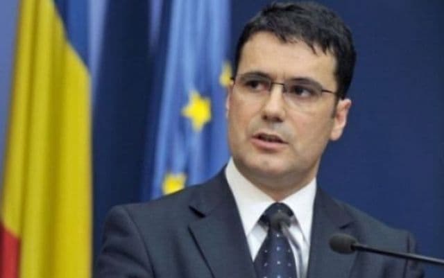 Remus Pricopie anunţă modificări pentru elevii care dau Bac şi Evaluare Naţională în 2015