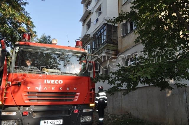 Dezastru evitat de pompieri: Incendiu la un apartament situat pe Aleea Amurgului din Dorohoi - FOTO