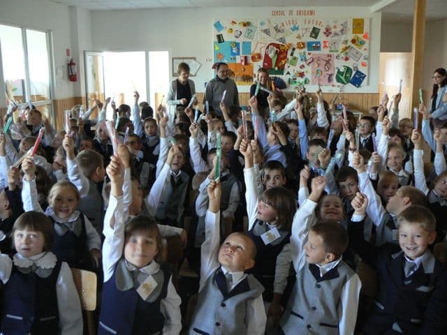 „Dantură frumoasă şi sănătoasă!” Activitate sanitară la Şcoala Cornerstone Dorohoi