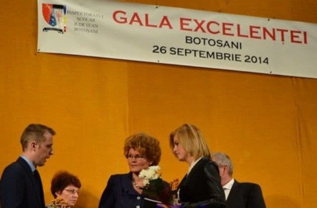 Vezi cuvântul ministrului Remus Pricopie cât și elevii şi profesorii premiaţi la Gala Excelenţei!
