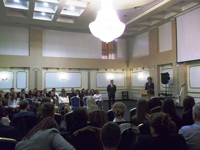 RE-WARDS CJE – O gală a implicării civice a elevilor, cu sprijinul IȘJ prin Inspector General Mihaela Huncă