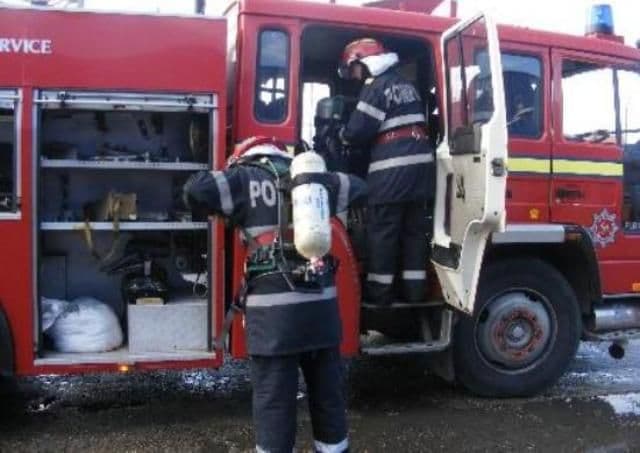 Peste 100 de misiuni ale pompierilor săptămâna trecută