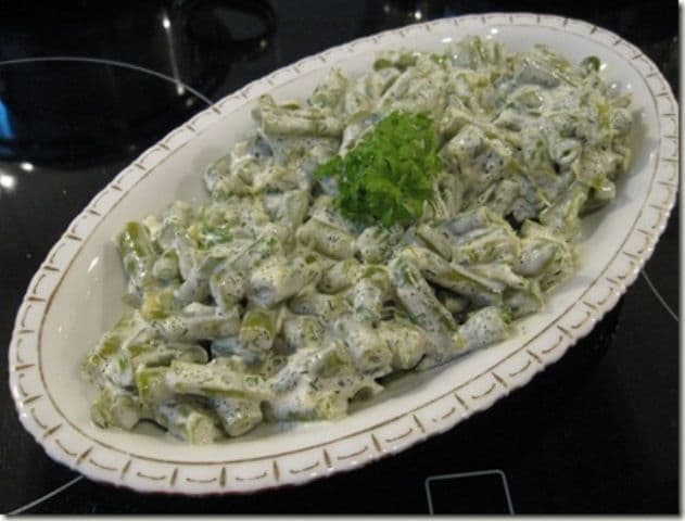 Tartine cu fasole, usturoi și maioneză