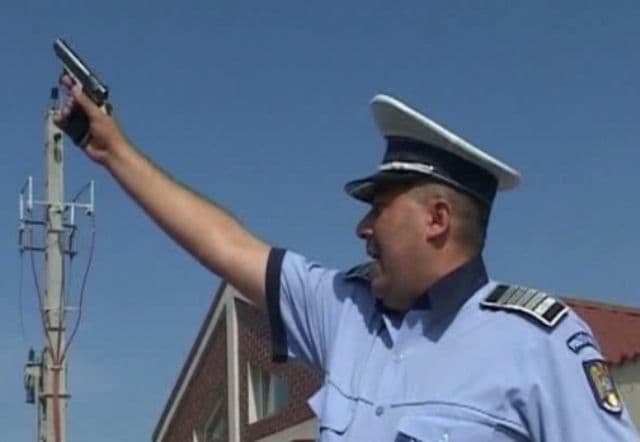 Recompense șocante pentru poliţiştii curajoşi