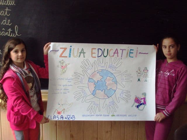 „Ziua mondială a educației” – „Ziua dascălului”, sărbătorite la Școala Gimnazială „Dimitrie Pompeiu” Broscăuți