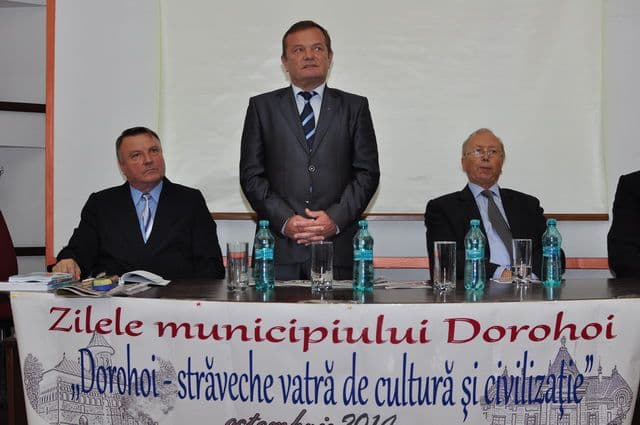 Simpozionul „Dorohoi – străveche vatră de cultură și civilizație” - FOTO
