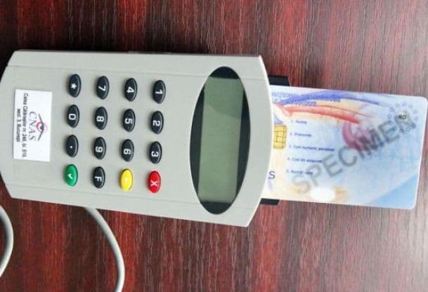 Președinte CNAS: Medicii sunt obligaţi să cumpere cititoare pentru cardurile de sănătate